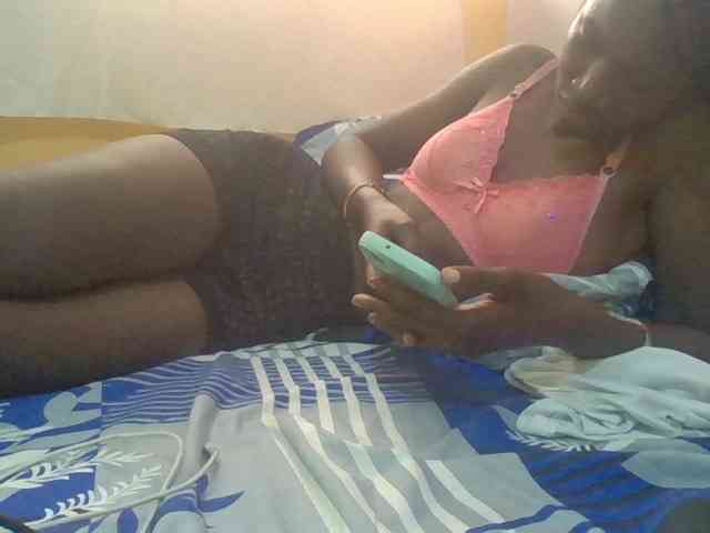 Sexyafricanah001 webcam