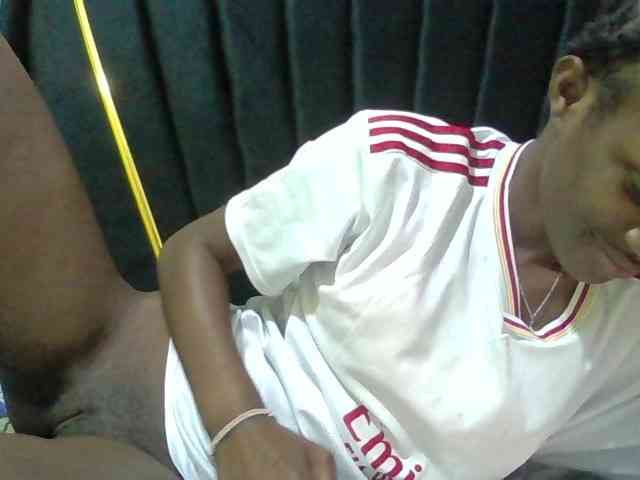 Sexyafricanah001 webcam