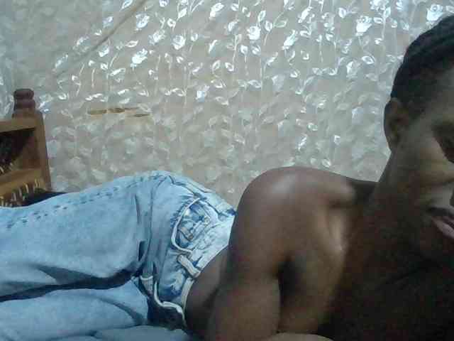 Sexyafricanah001 webcam