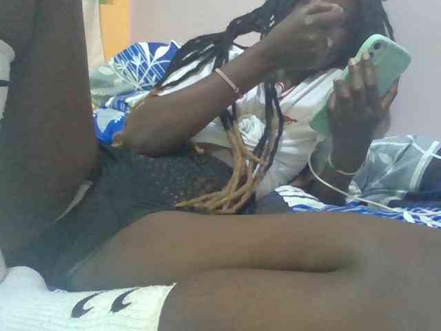 Sexyafricanah001 webcam