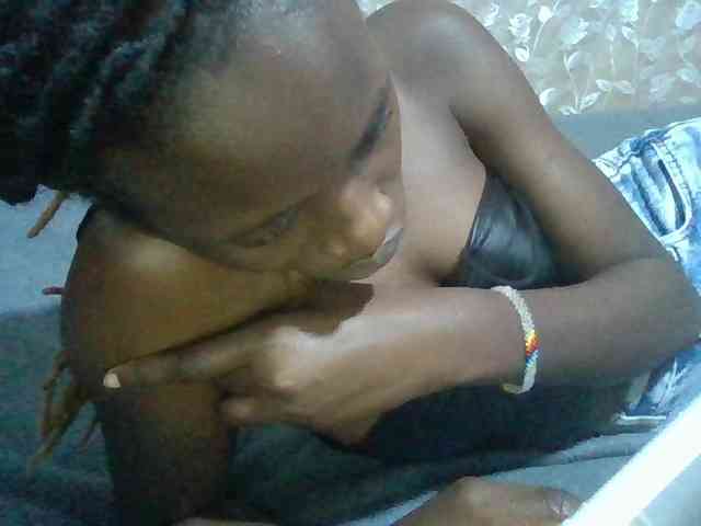 Sexyafricanah001 webcam