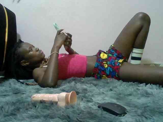 Sexyafricanah001 webcam