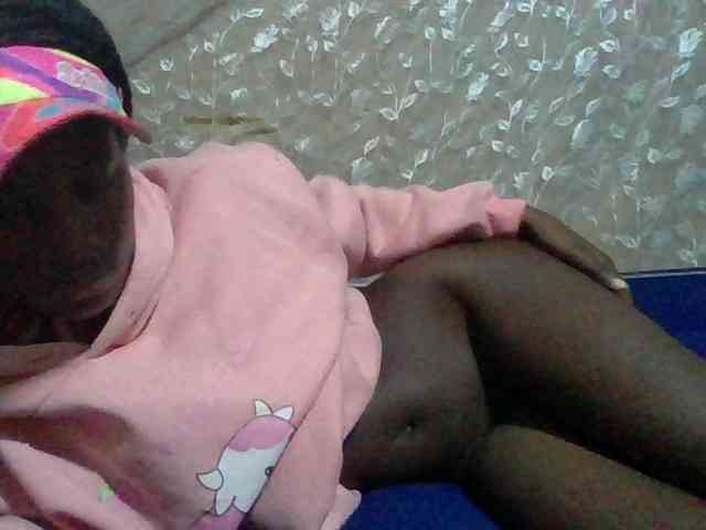 Sexyafricanah001 webcam