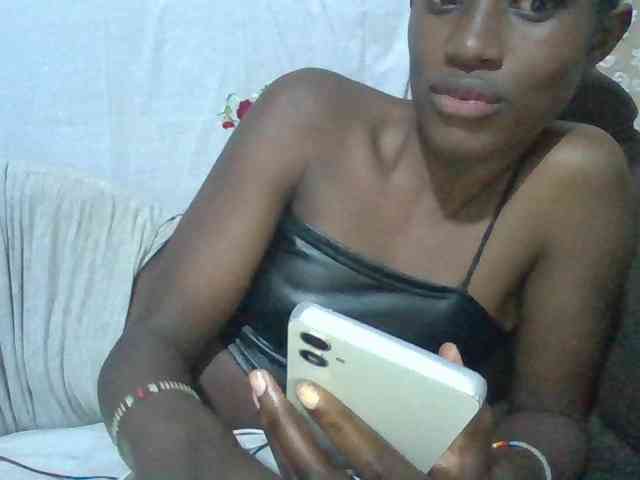 Sexyafricanah001 webcam