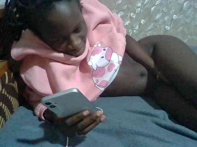 Sexyafricanah001 webcam