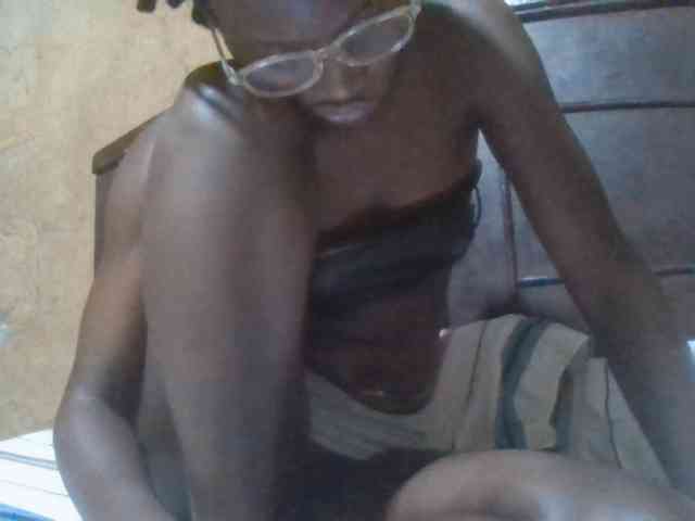 Sexyafricanah001 webcam