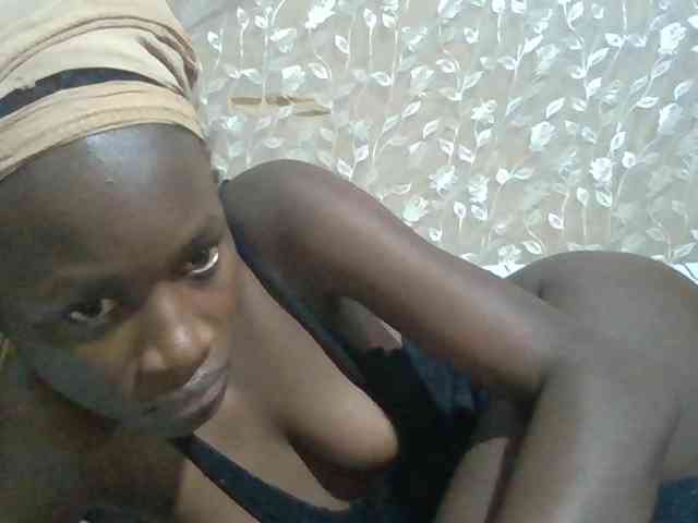 Sexyafricanah001 webcam