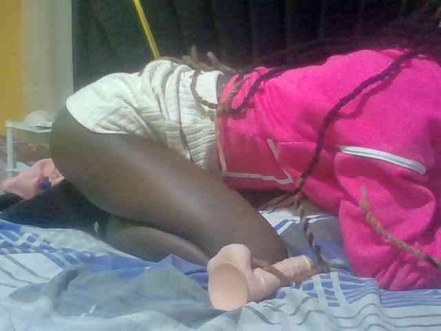 Sexyafricanah001 webcam