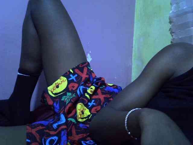 Sexyafricanah001 webcam
