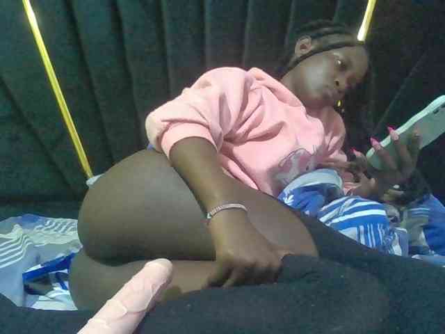 Sexyafricanah001 webcam