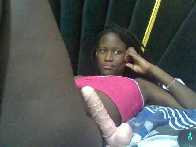 Sexyafricanah001 webcam