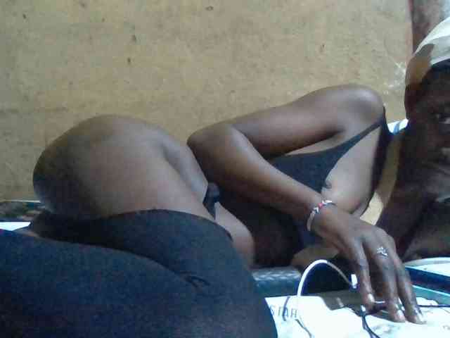 Sexyafricanah001 webcam
