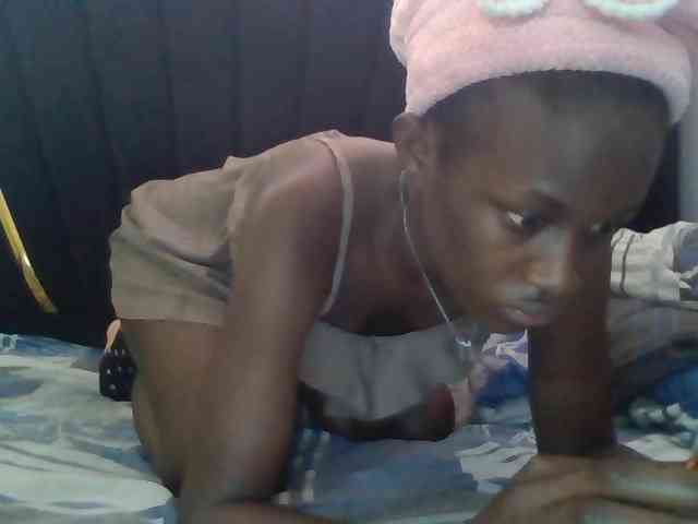 Sexyafricanah001 webcam