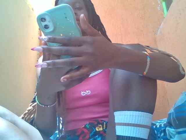 Sexyafricanah001 webcam