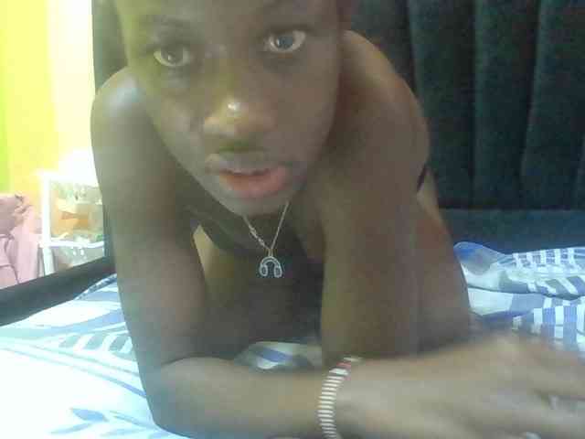 Sexyafricanah001 webcam