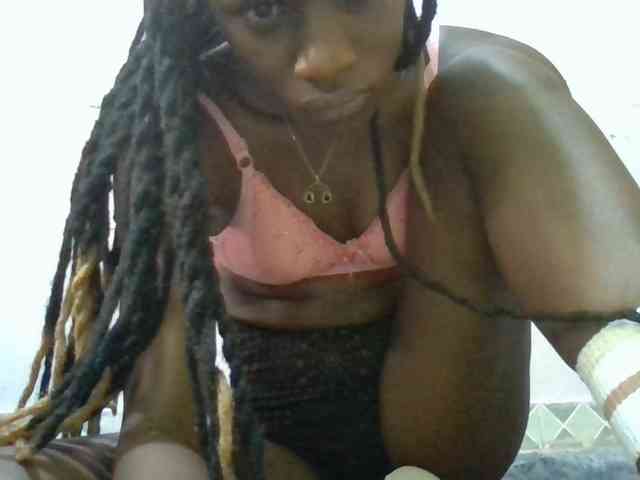 Sexyafricanah001 webcam