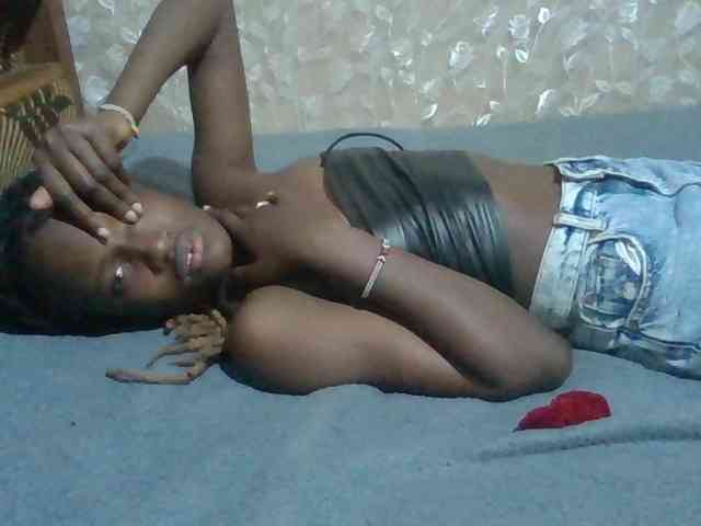 Sexyafricanah001 webcam