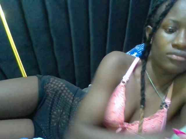 Sexyafricanah001 webcam