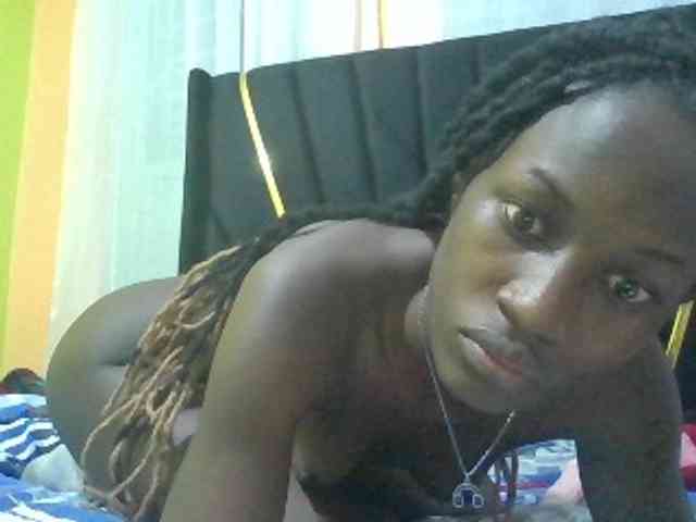 Sexyafricanah001 webcam