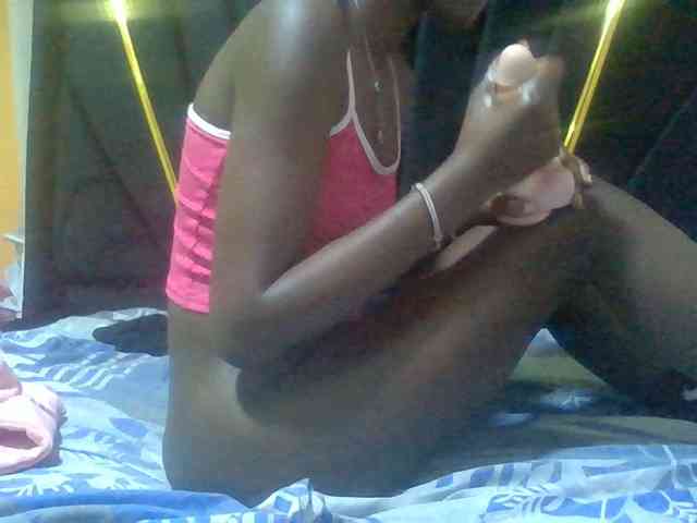 Sexyafricanah001 webcam