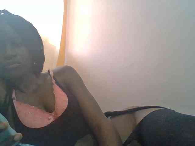 Sexyafricanah001 webcam