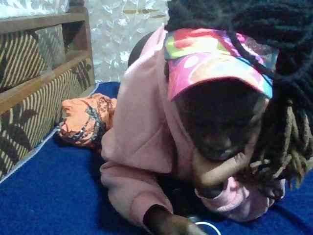 Sexyafricanah001 webcam