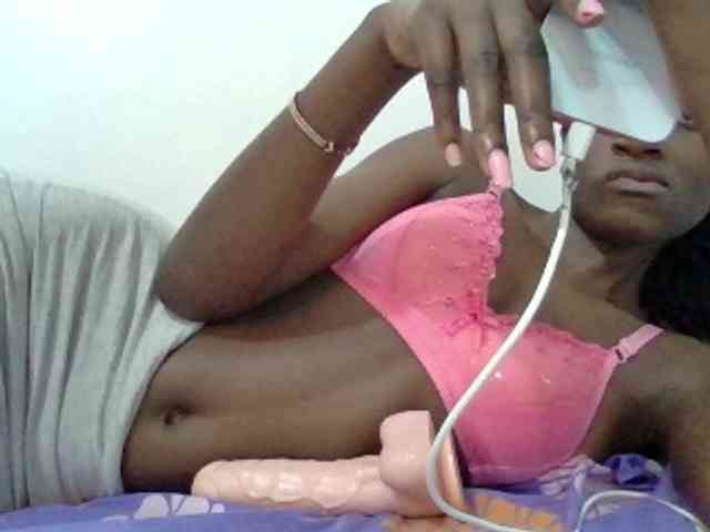 Sexyafricanah001 webcam