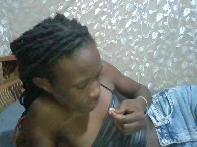 Sexyafricanah001 webcam
