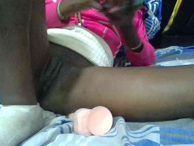 Sexyafricanah001 webcam