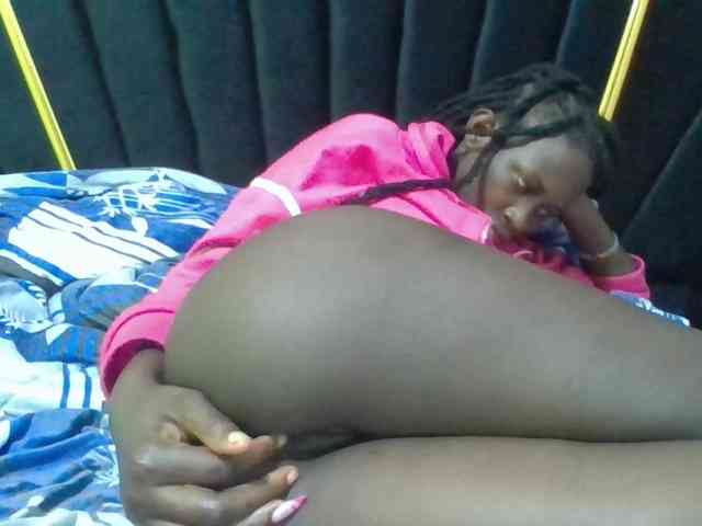 Sexyafricanah001 webcam