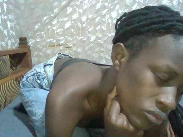 Sexyafricanah001 webcam