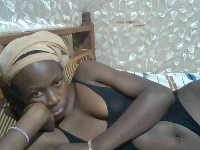 Sexyafricanah001 webcam