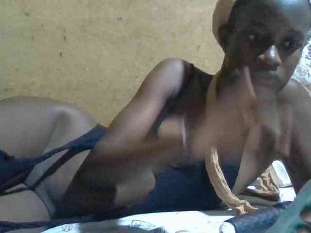 Sexyafricanah001 webcam