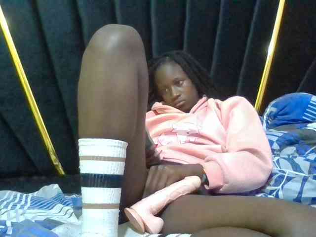 Sexyafricanah001 webcam