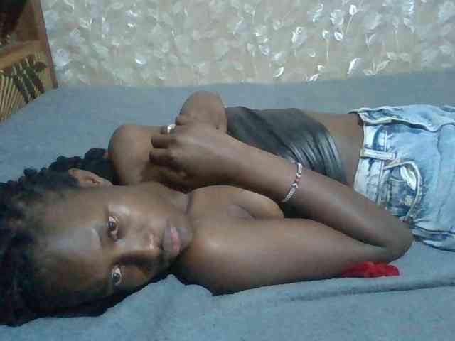 Sexyafricanah001 webcam
