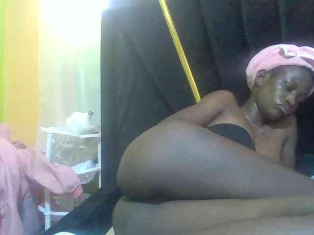 Sexyafricanah001 webcam
