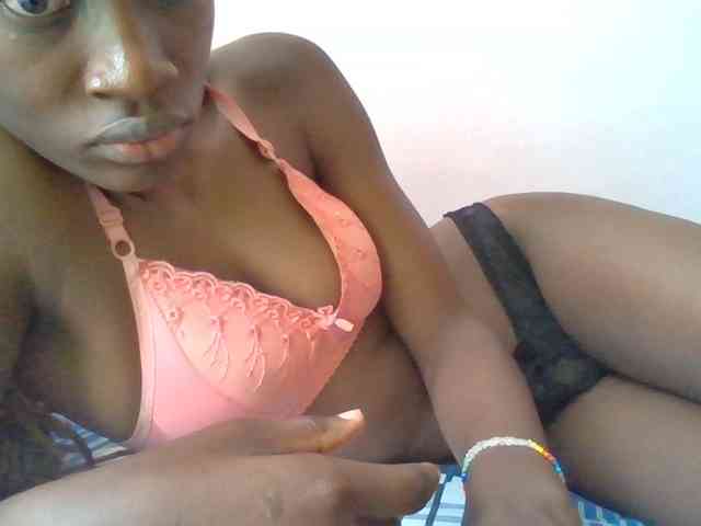Sexyafricanah001 webcam