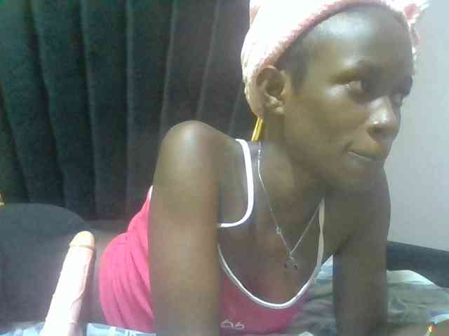 Sexyafricanah001 webcam