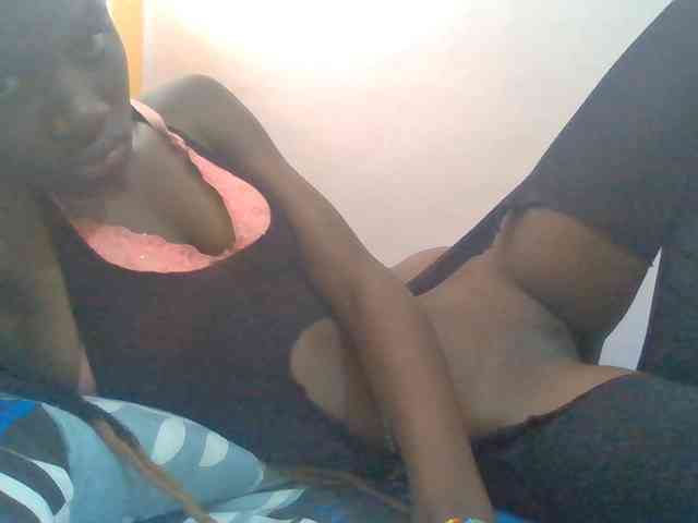 Sexyafricanah001 webcam