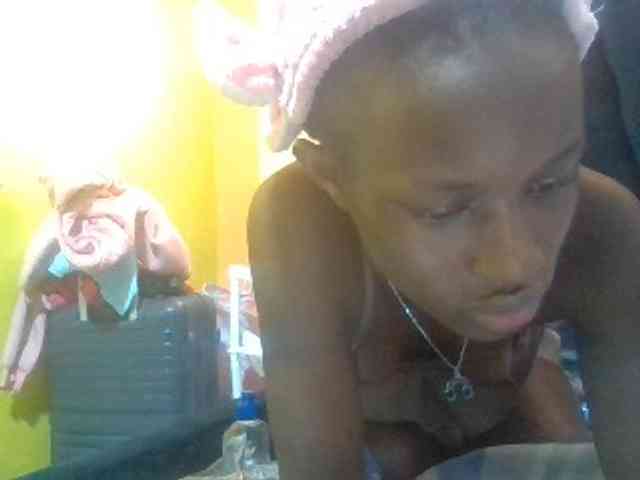 Sexyafricanah001 webcam