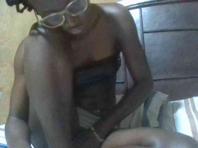 Sexyafricanah001 webcam