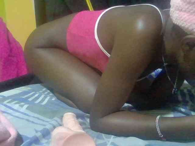 Sexyafricanah001 webcam