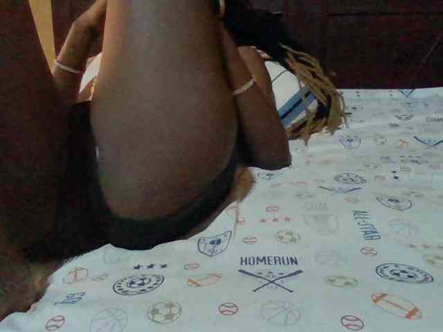Sexyafricanah001 webcam