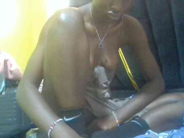 Sexyafricanah001 webcam