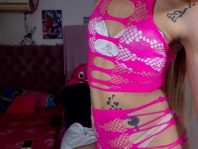 DanielaSlut live webcam show