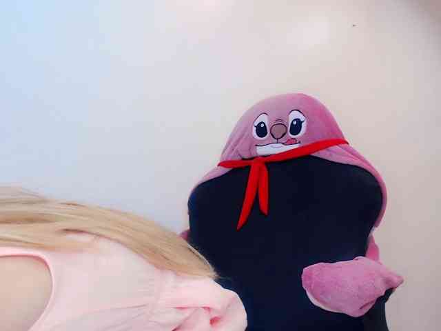 DanielaSlut