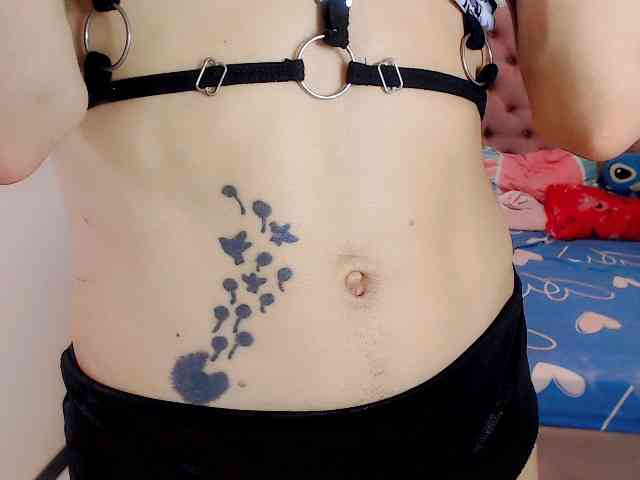 DaniellaSlut Sex Cam Show