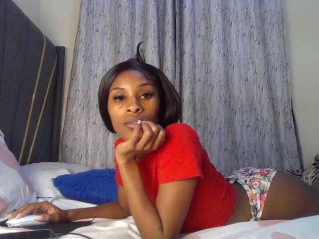 Fl0werssxoxo live webcam show