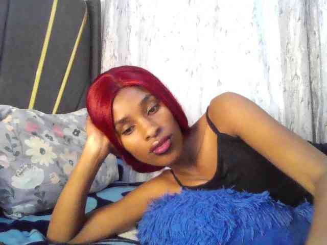 Fl0werssxoxo webcam