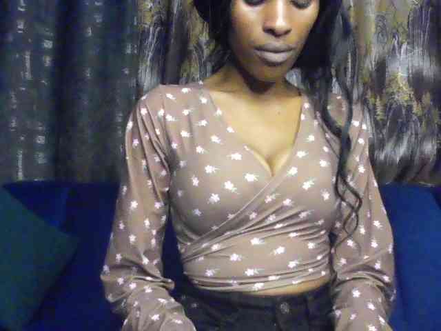 Fl0werssxoxo webcam